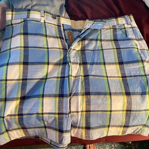 Mens shorts size 40 loudmouth. Like new